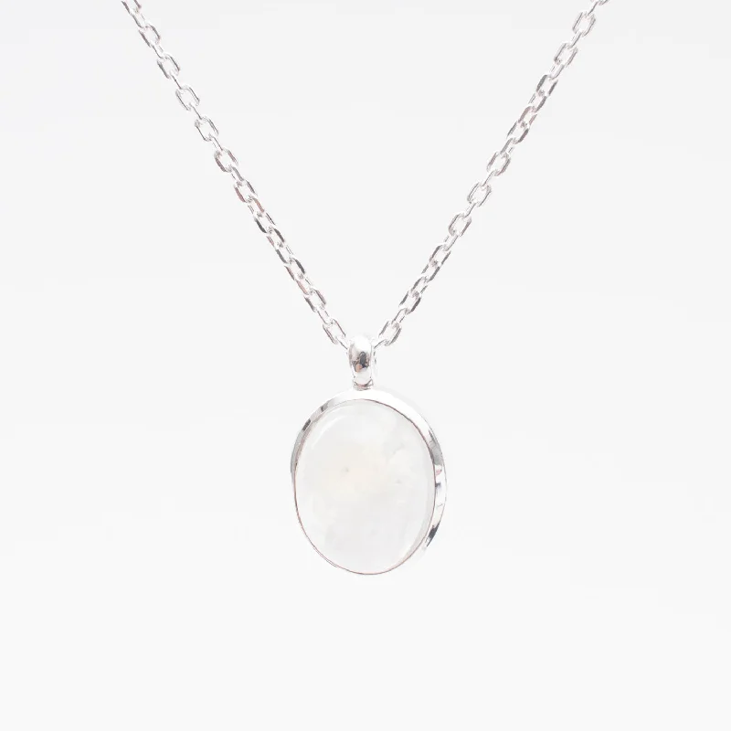 ladies-gemstone-figaro-chain-necklaces-Silver Cab Oval Rainbow Moonstone Necklace