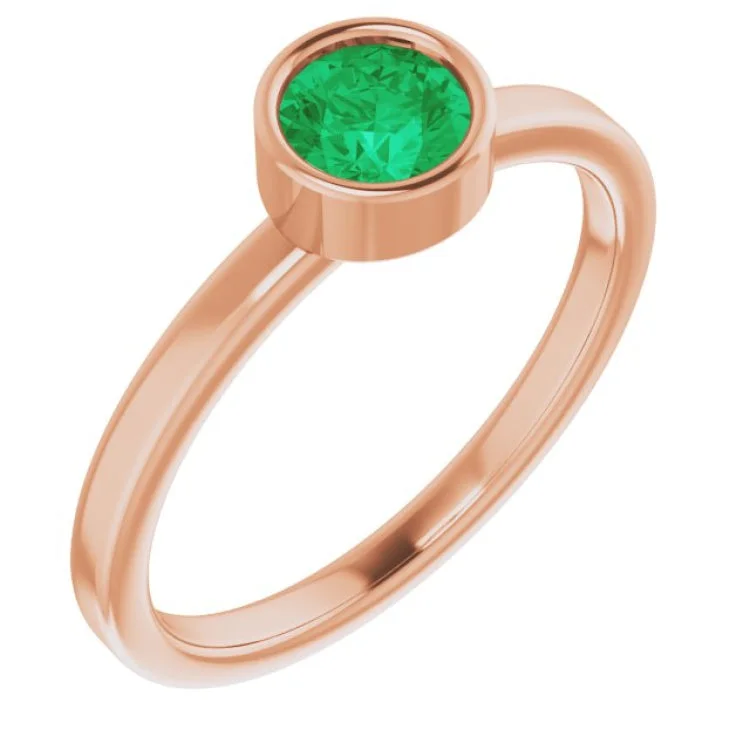 Ladies rings gentle charm -14K Rose 5 mm Natural Emerald Ring