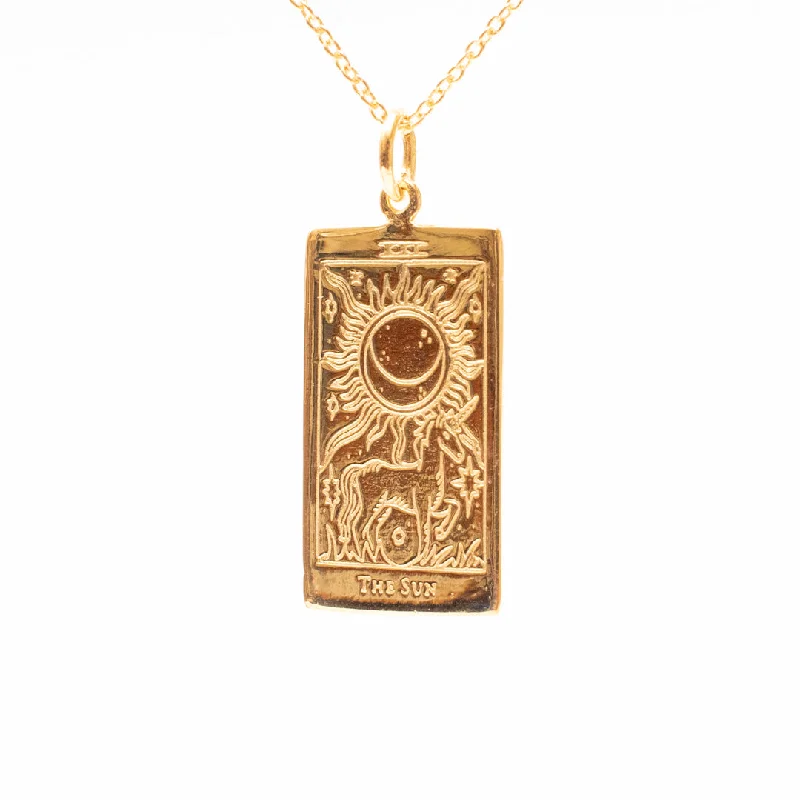 ladies-rose-gold-figaro-chain-necklaces-The Sun Tarot Card Necklace