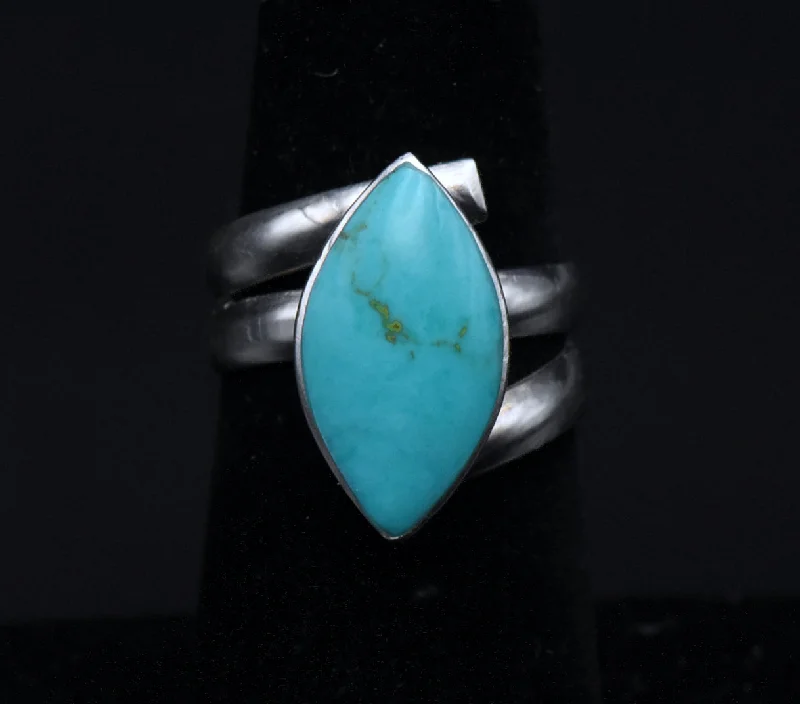 Ladies rings for snowy vibes -Vintage Handmade Turquoise Sterling Silver Ring - Size 6