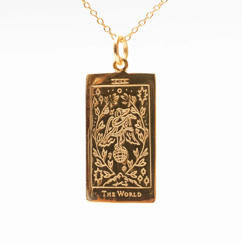 ladies-elegant-box-chain-necklaces-The World Tarot Card Necklace