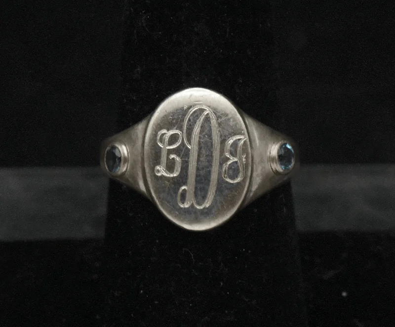 Ladies rings arched shine -Vintage Blue Topaz Sterling Silver Engraved Monogram Signet Ring - Size 7.25