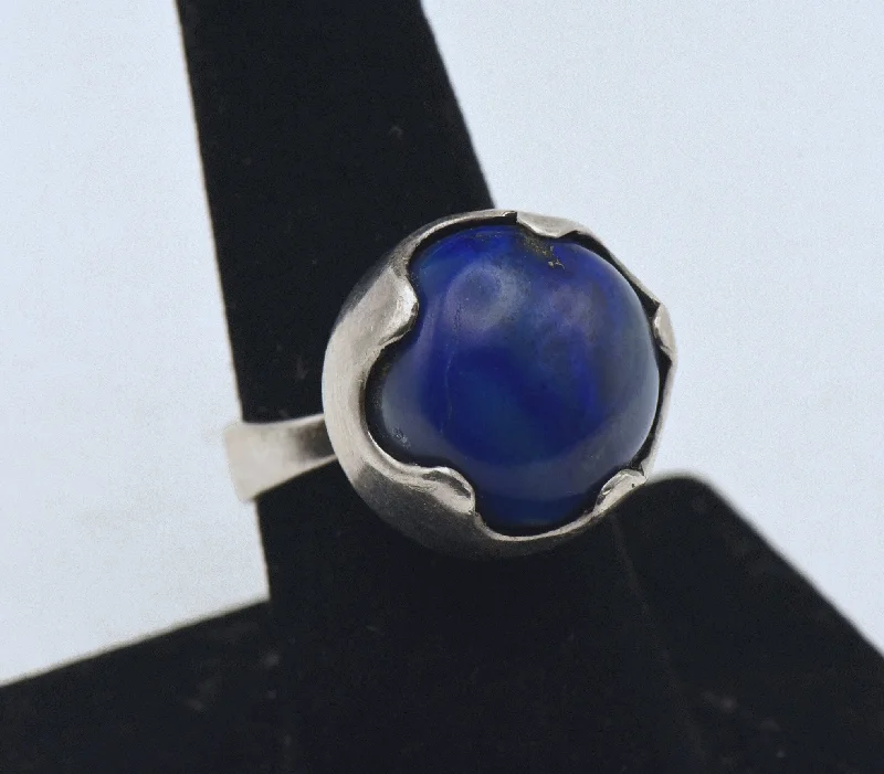 Ladies rings for upscale vibes -Vintage Handmade Lapis Lazuli Sterling Silver Ring - Size 7.75