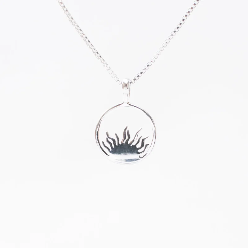 ladies-unique-box-chain-necklaces-Silver Sunrise Circle Necklace