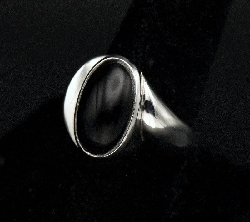 Ladies rings with burst shine -Vintage Sterling Silver Black Onyx Abstract Ring - Size 9