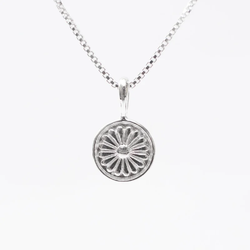 ladies-affordable-beaded-choker-necklaces-Silver India Temple Flower Disc Necklace